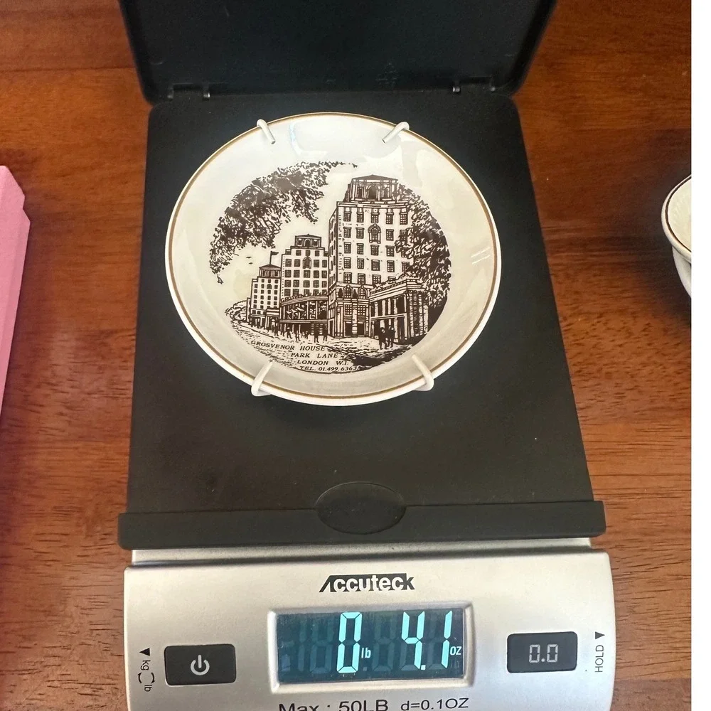 Wedgwood Grosvenor House Park Lane London Bone China Decorative Mini Plate 4.25